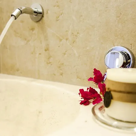 L'alcova Bed and Breakfast *
